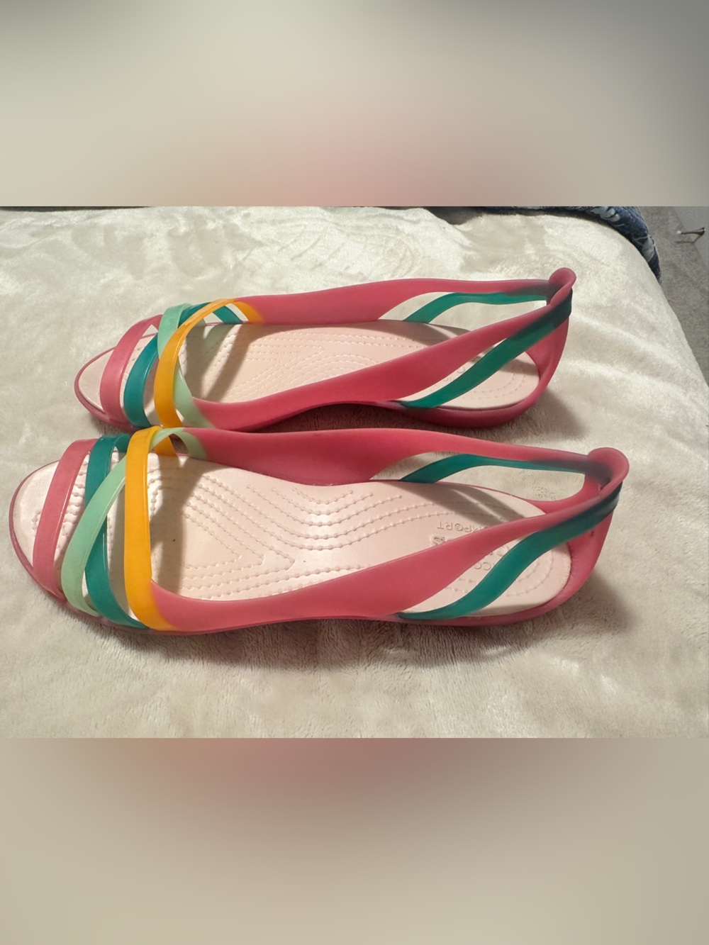 Crocs Isabella Huarache 2 Flat Sandals Pink and Colourful Straps Size 8 Women’s